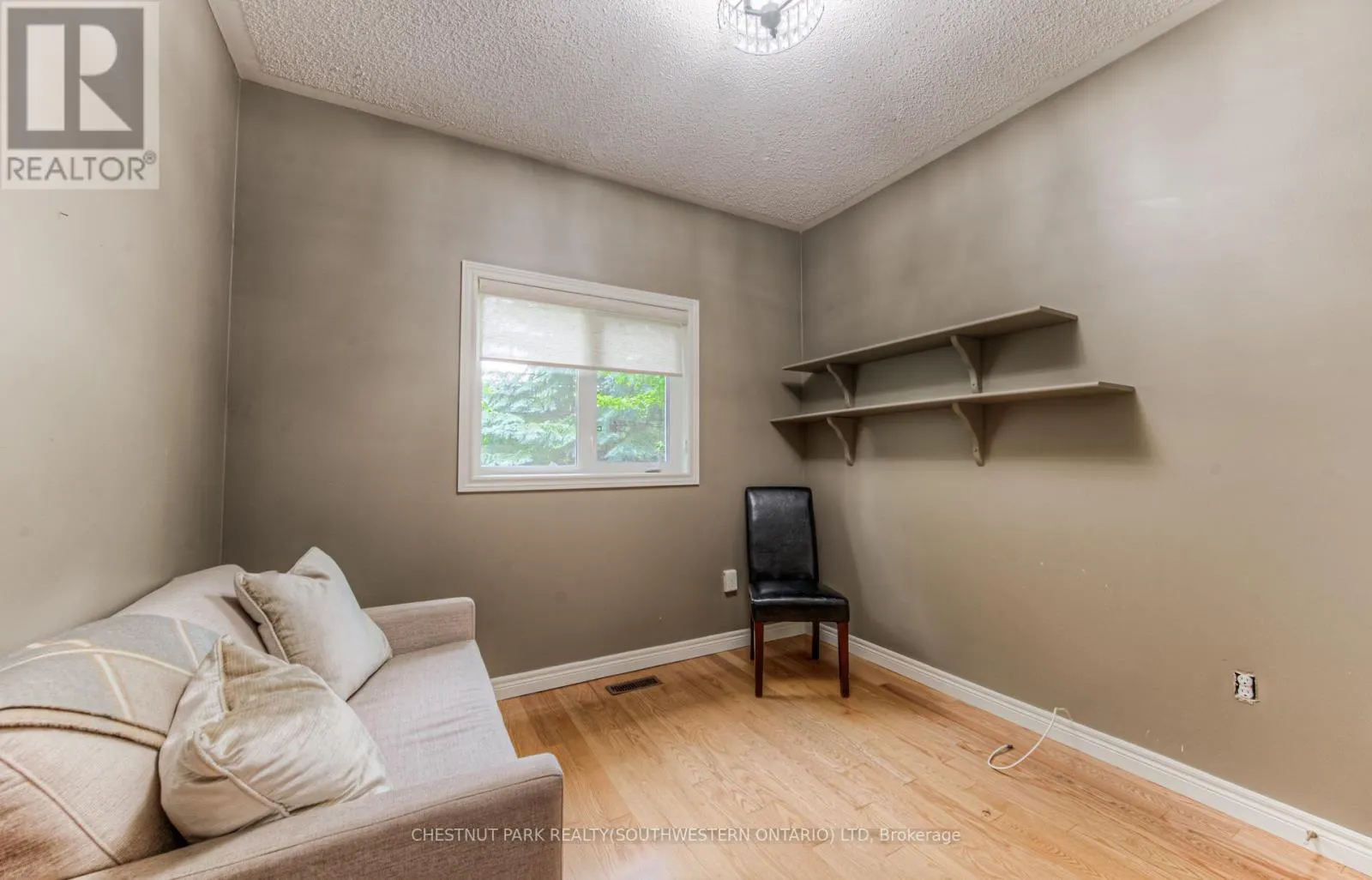 19 - 100 IDLE CREEK DRIVE