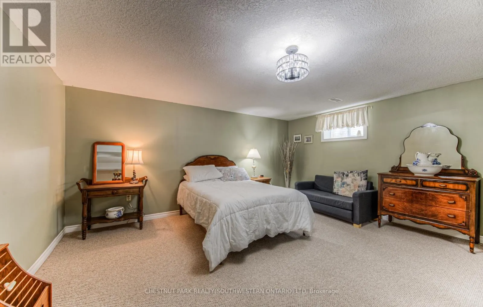 19 - 100 IDLE CREEK DRIVE