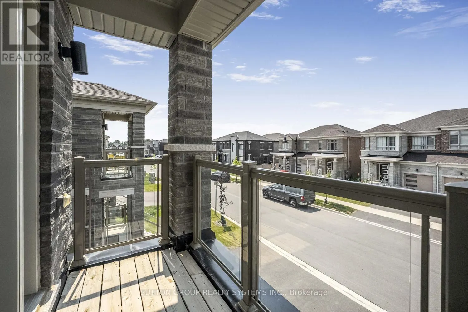 93 WESTFIELD CRESCENT