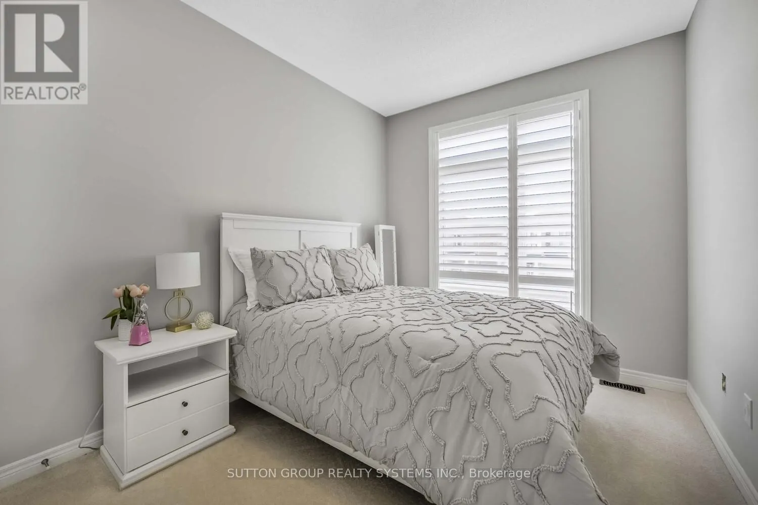 93 WESTFIELD CRESCENT