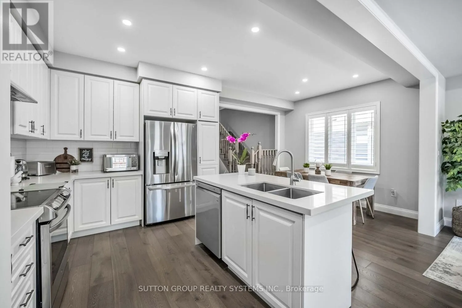 93 WESTFIELD CRESCENT