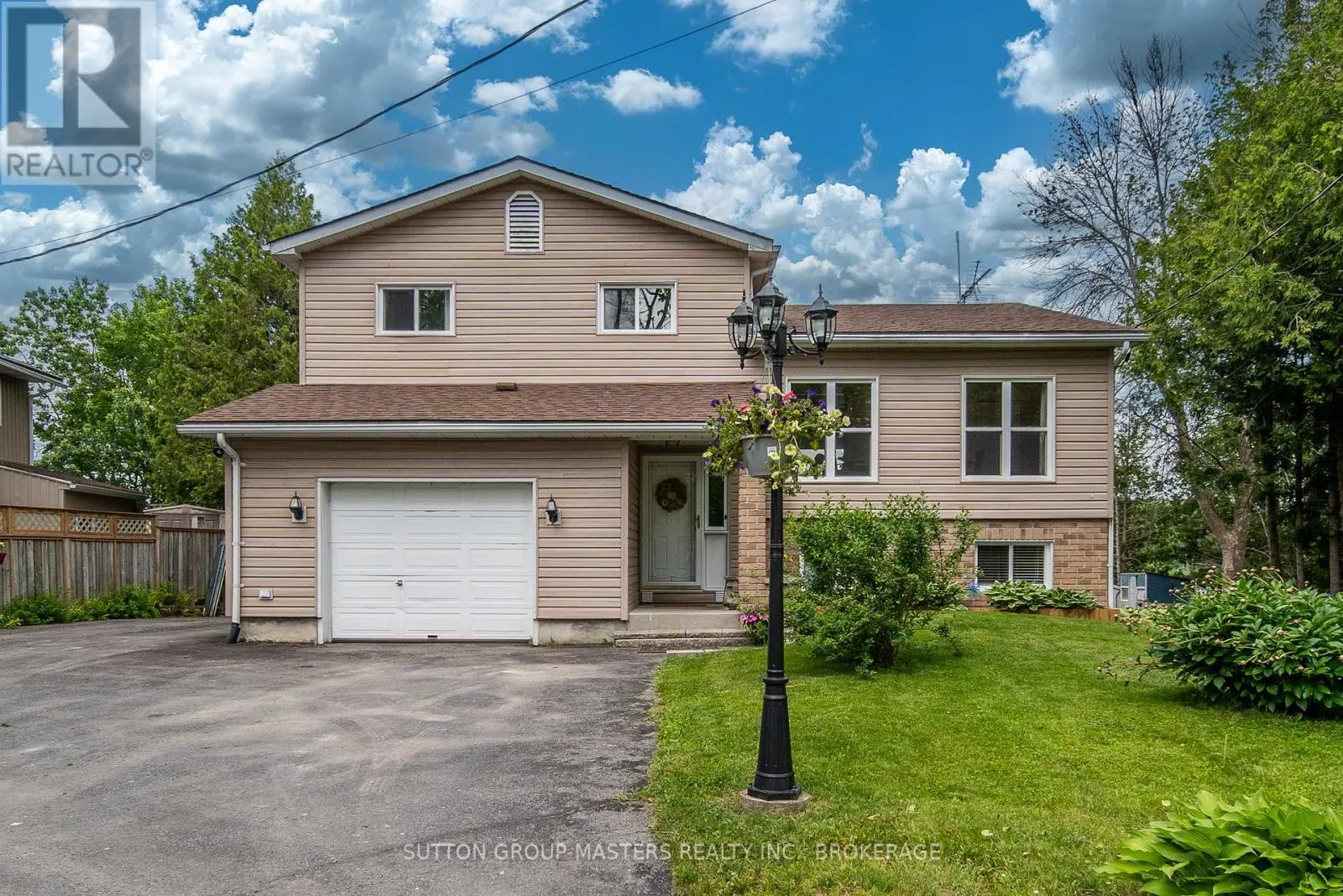 20B OAK LANE