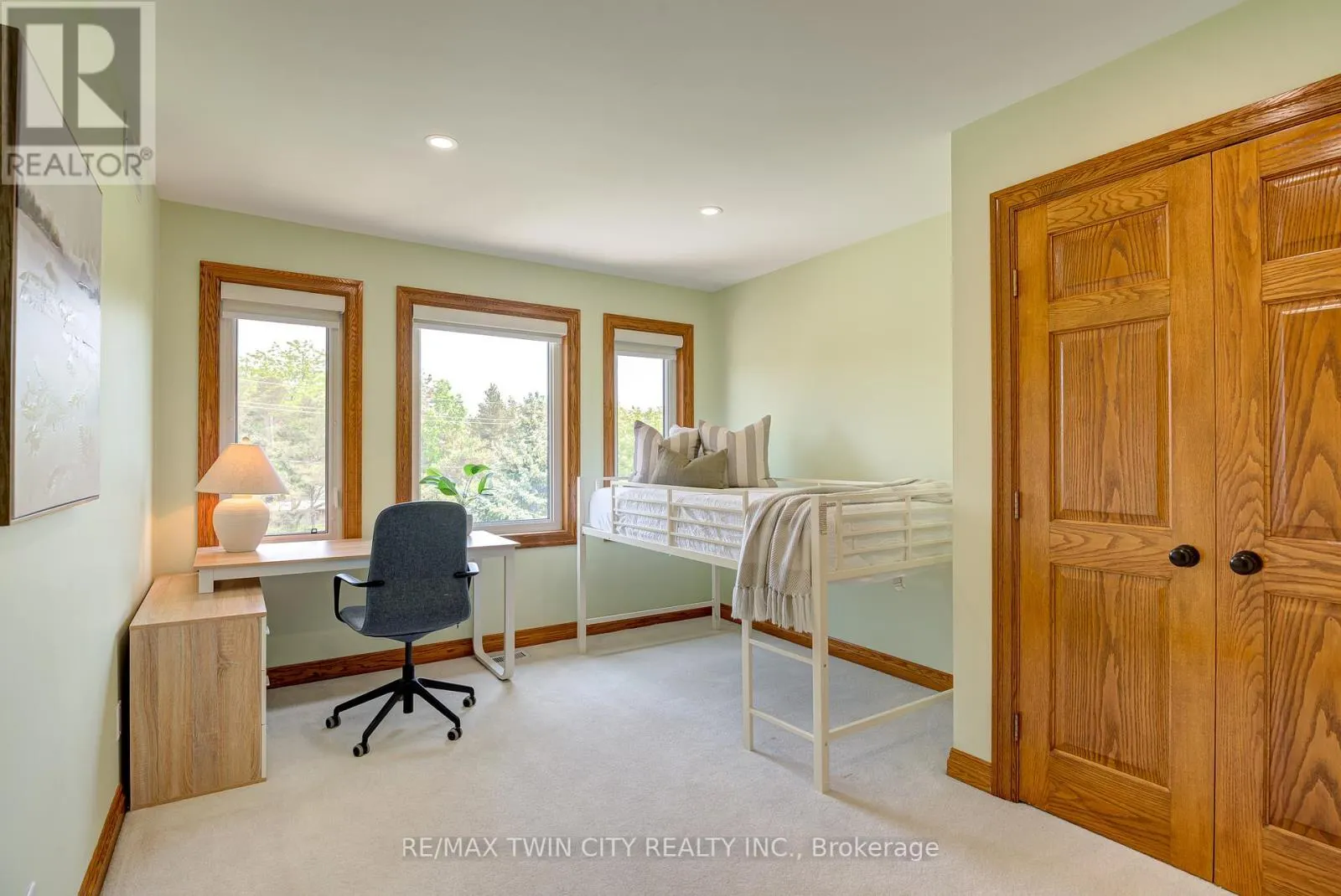 10 ELDALE ROAD