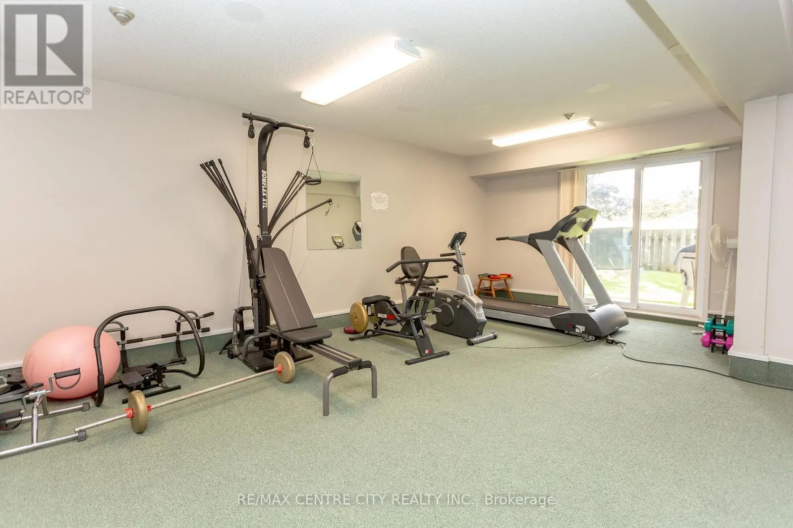 209 - 440 WELLINGTON STREET, #209