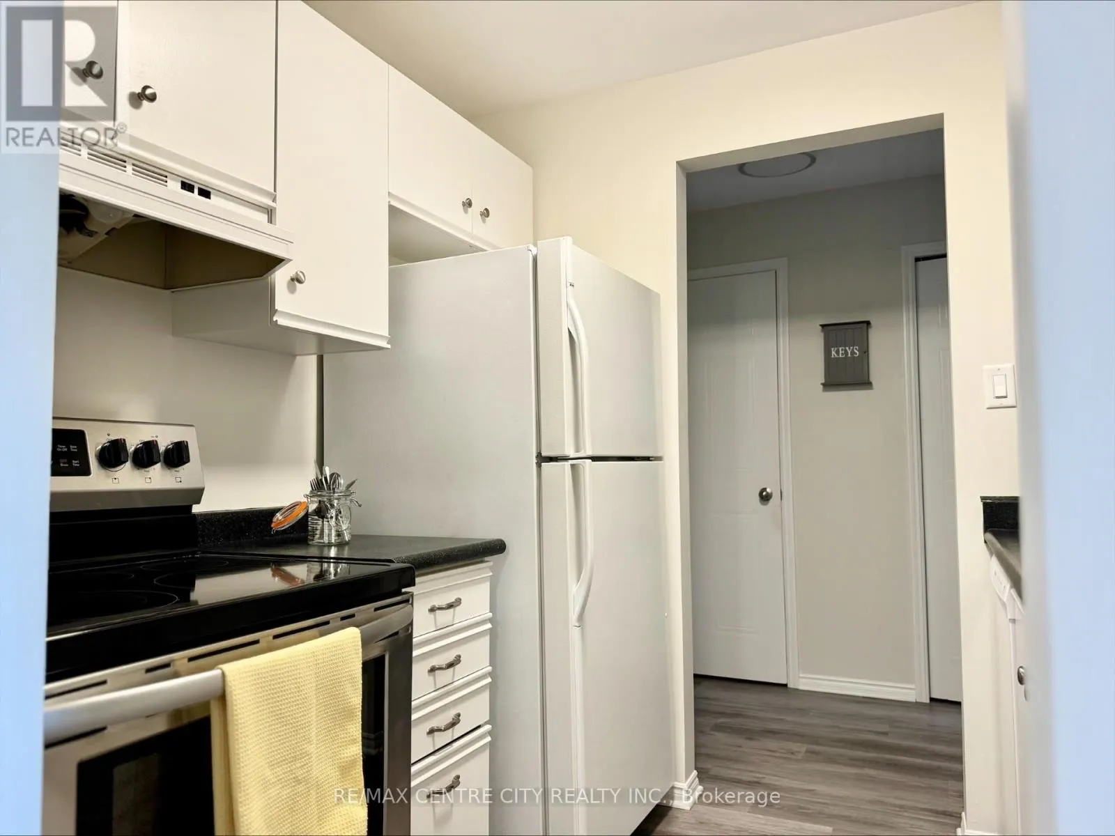 209 - 440 WELLINGTON STREET, #209