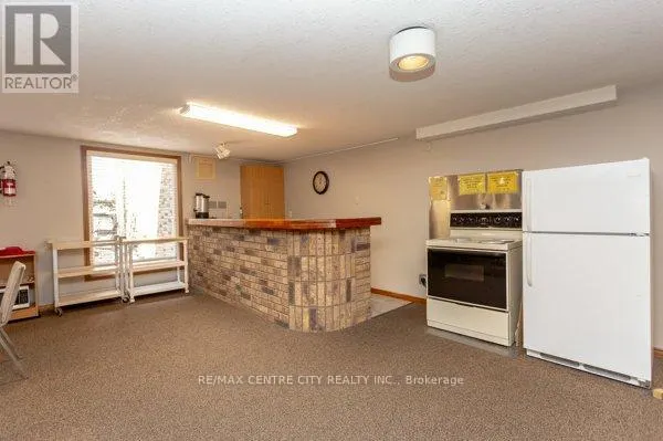 209 - 440 WELLINGTON STREET, #209