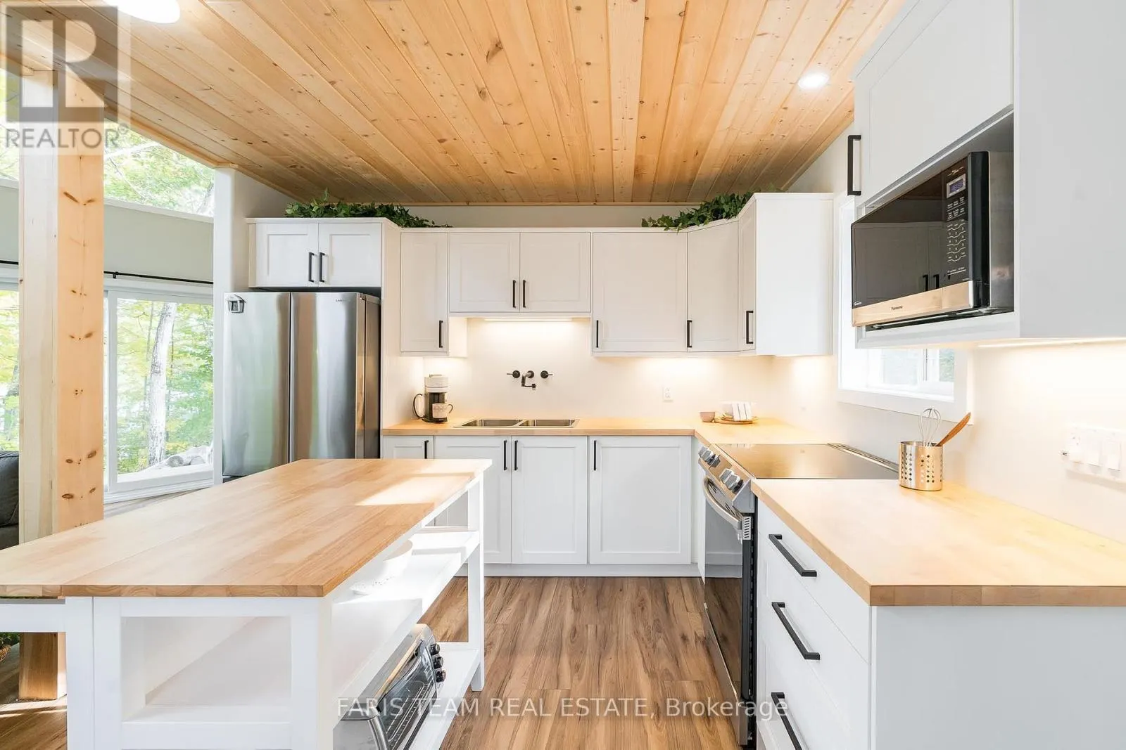 9316 GEORGIAN BAY SHORE