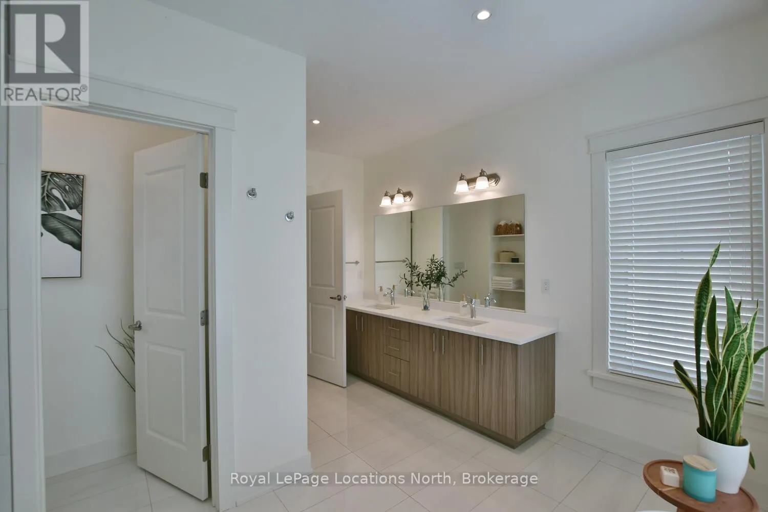 216 SNOWBERRY LANE