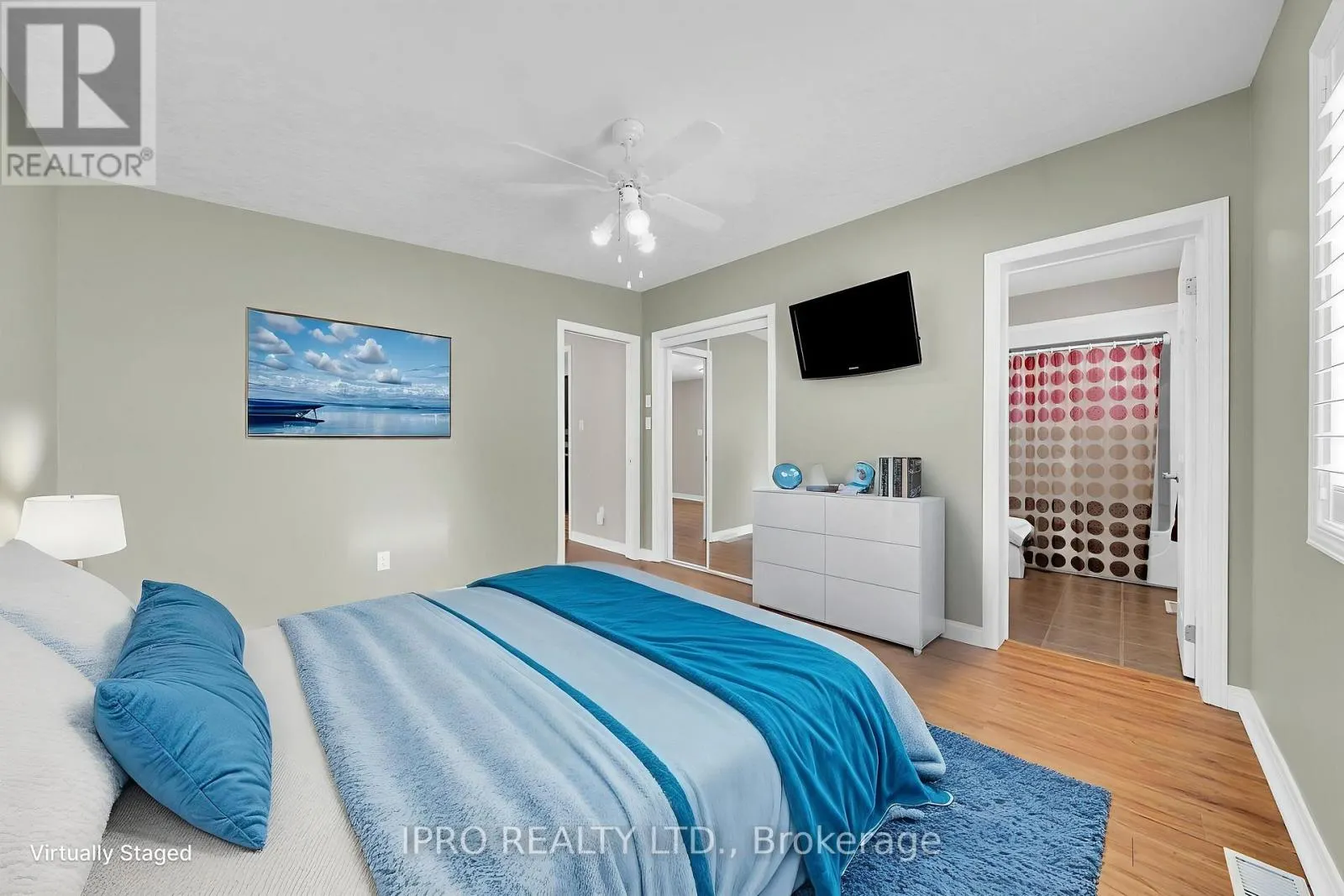 2 GOLDEN POND ROAD PVT ROAD