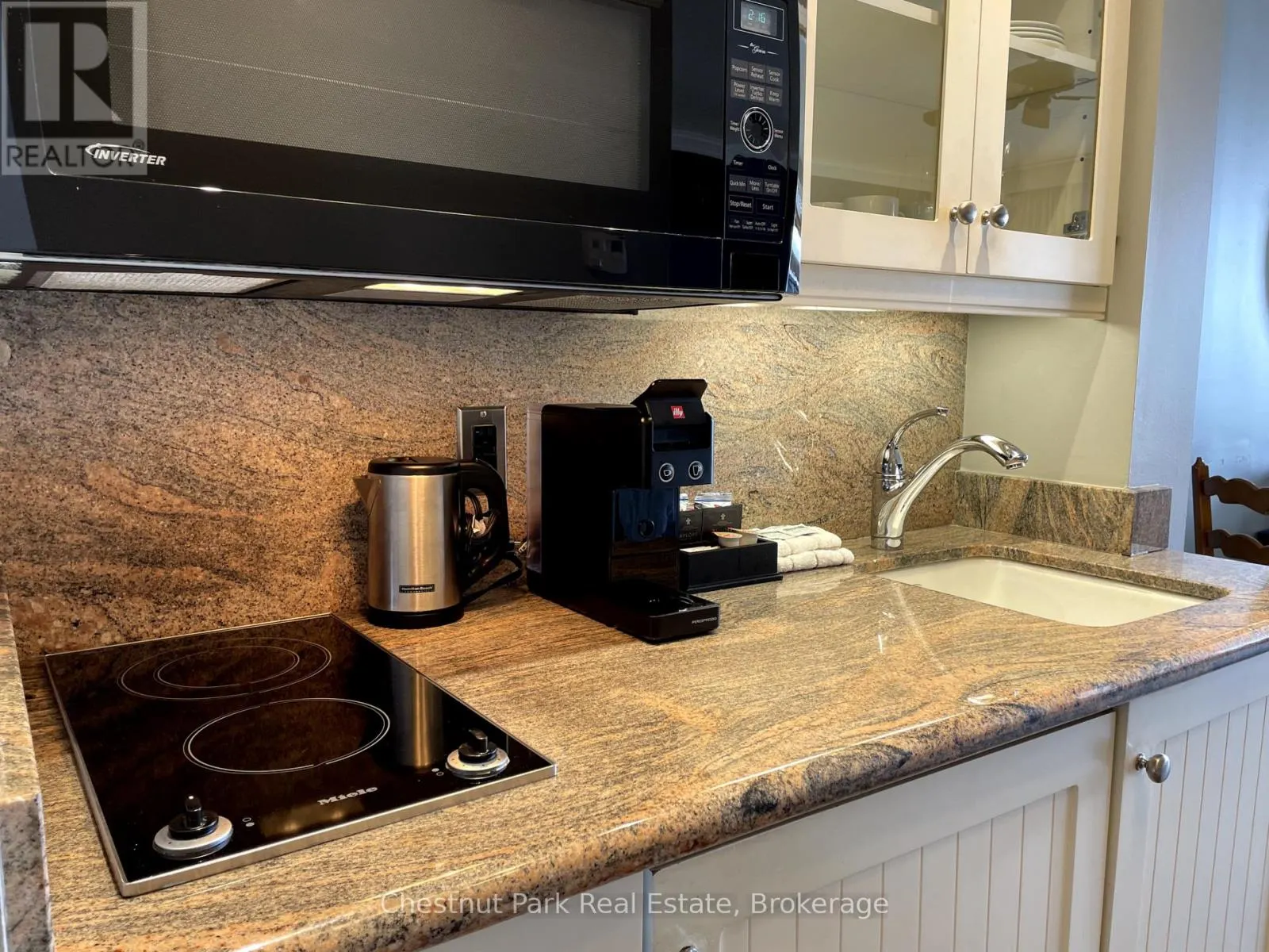 1245 - 1050 PAIGNTON HOUSE ROAD, #1245