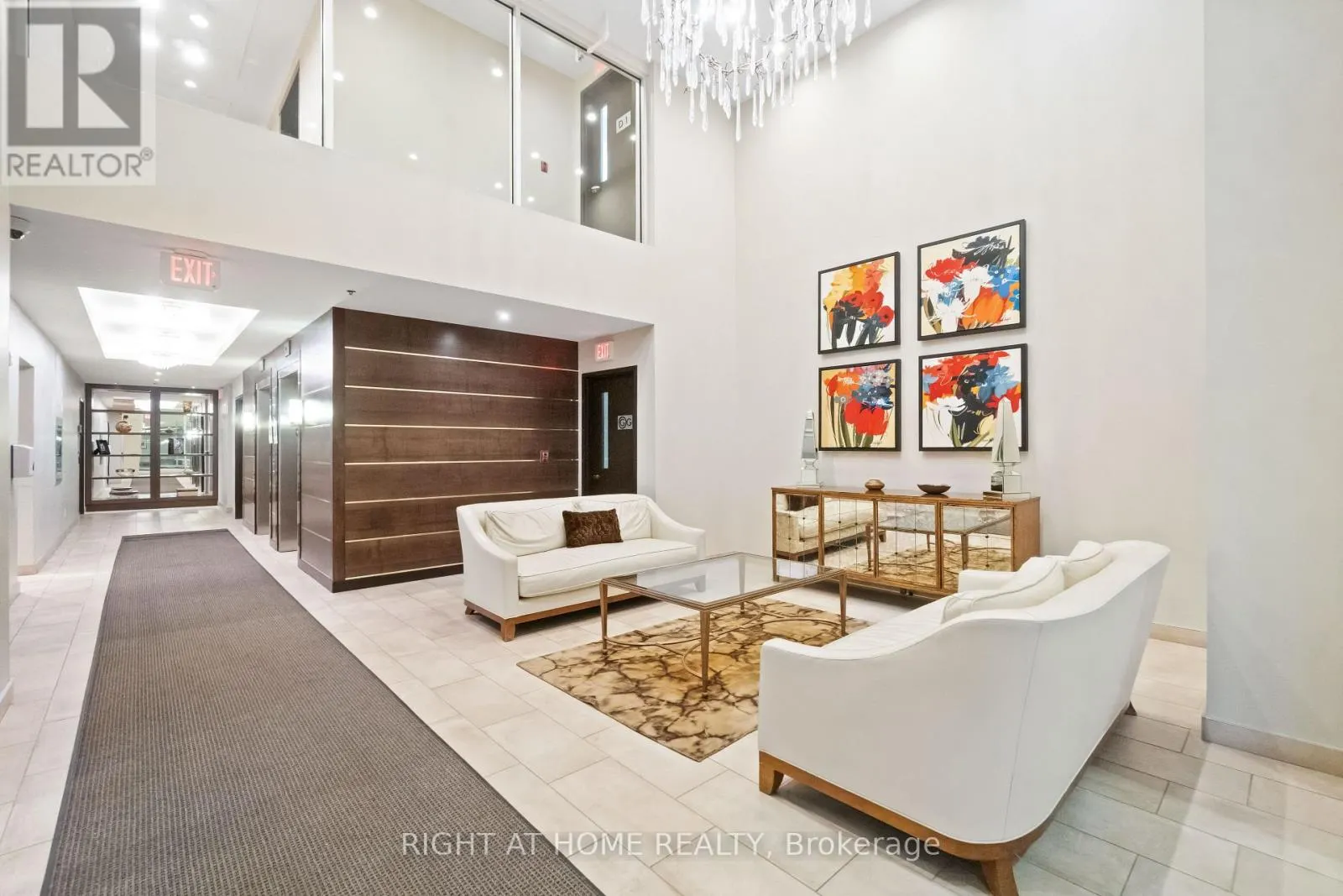 501 - 98 RICHMOND ROAD