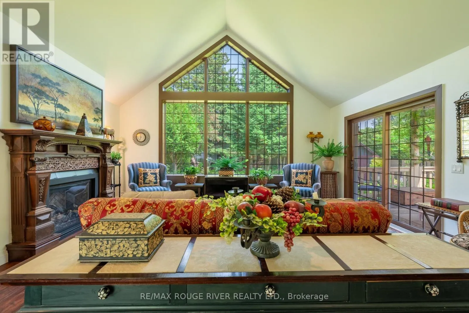 546 LAKESHORE ROAD