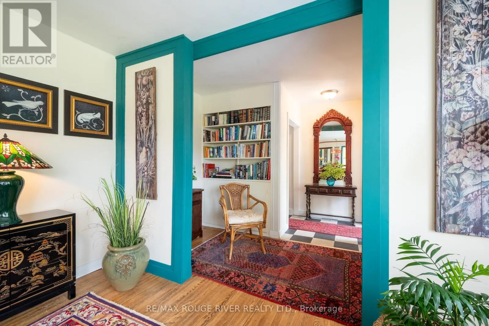 546 LAKESHORE ROAD