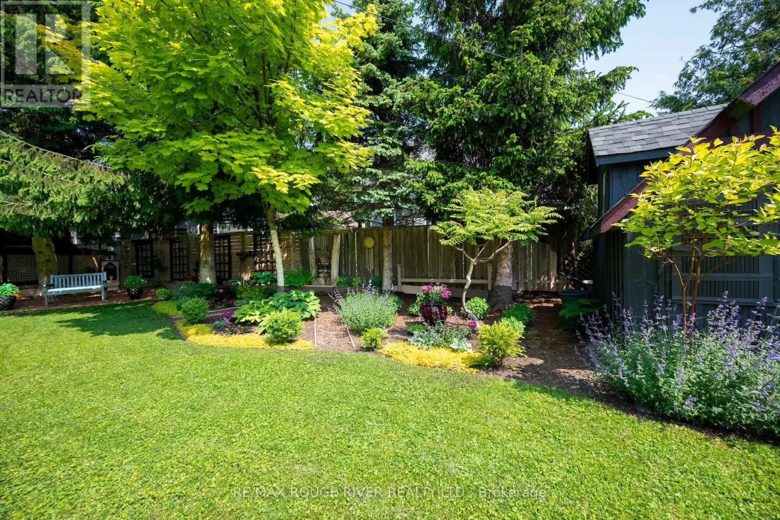 546 LAKESHORE ROAD