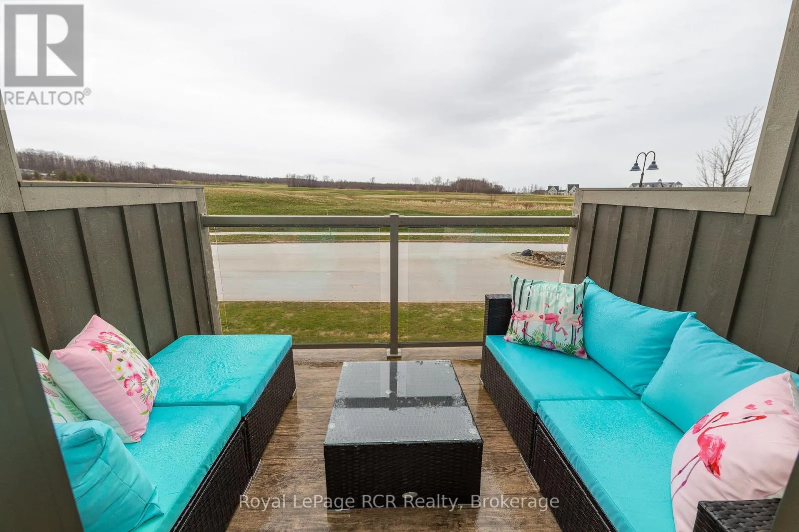 133 HAWTHORN CRESCENT