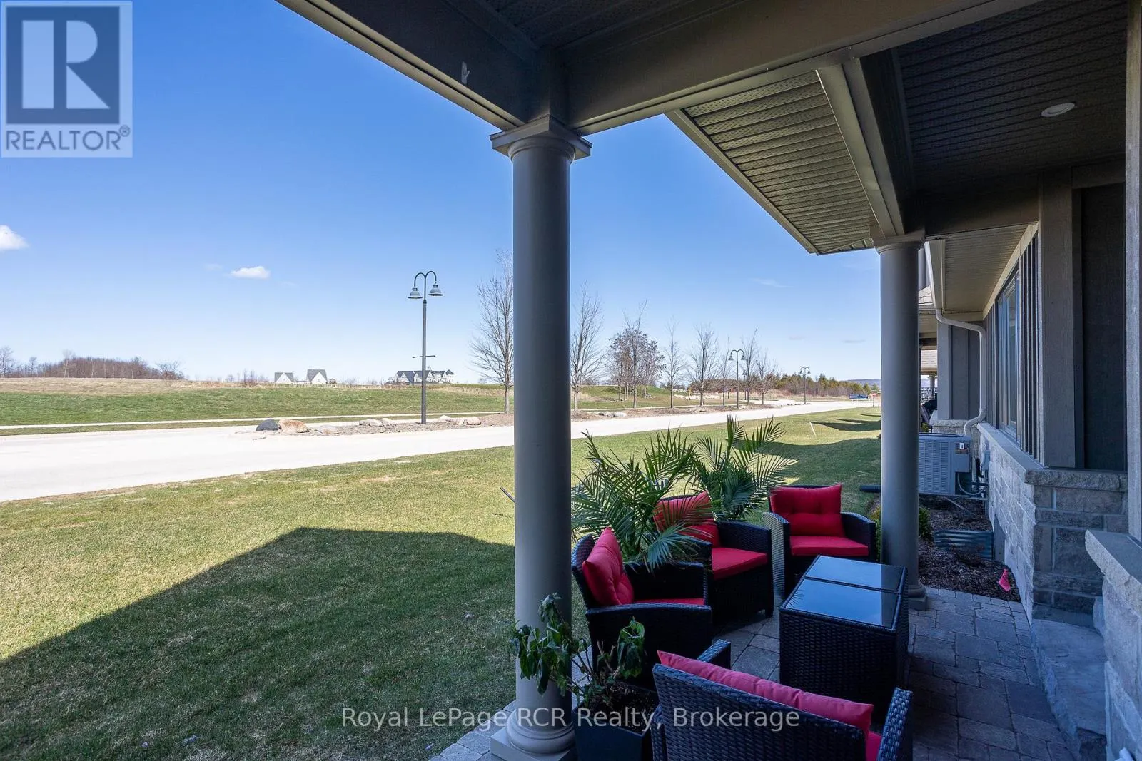 133 HAWTHORN CRESCENT