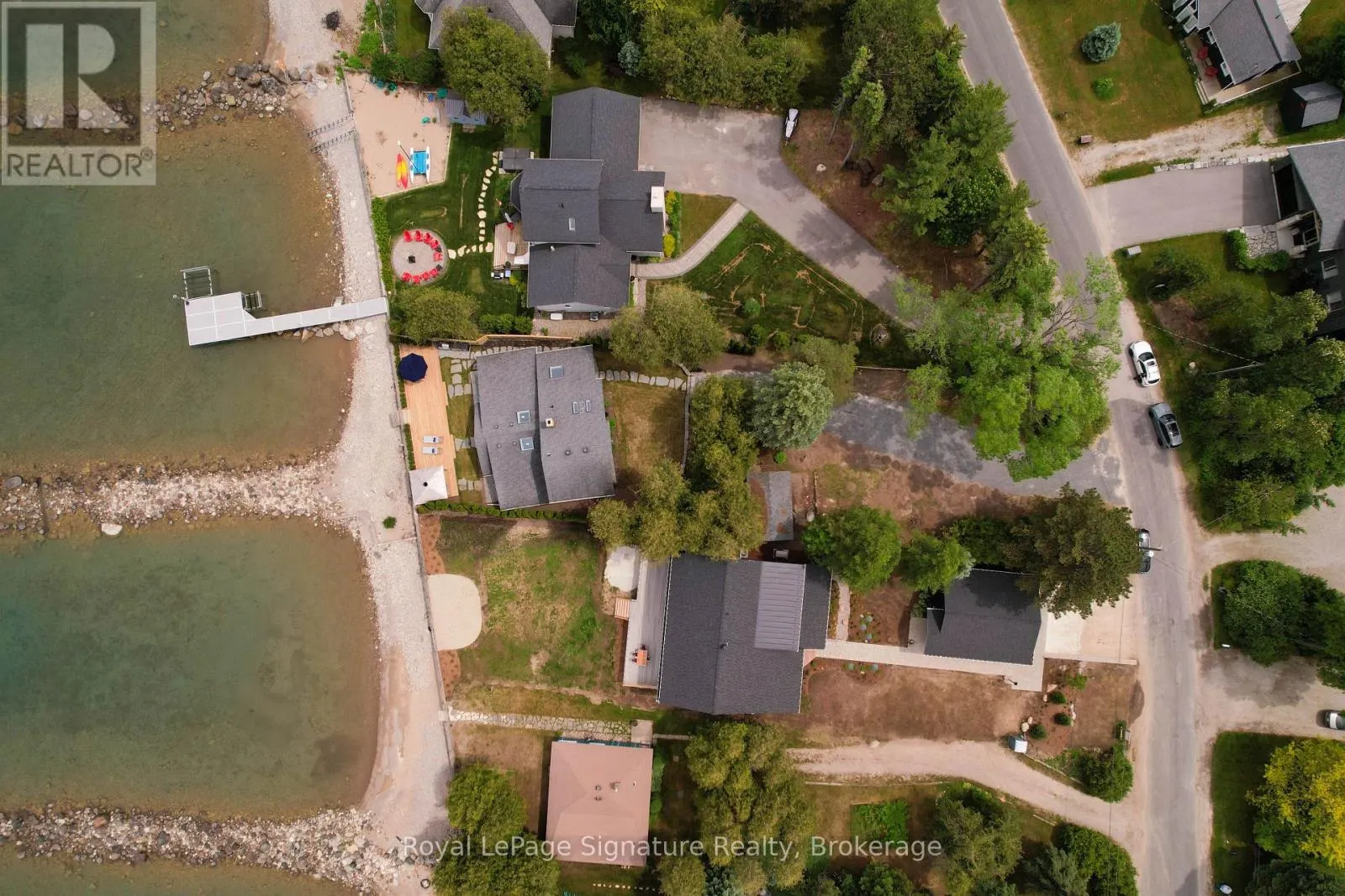 137 BAYVIEW AVENUE