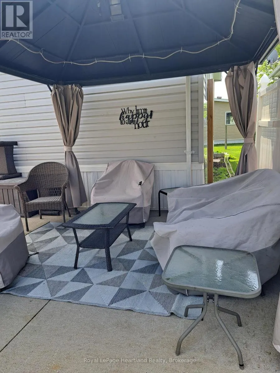 469 RICHARD CRESCENT