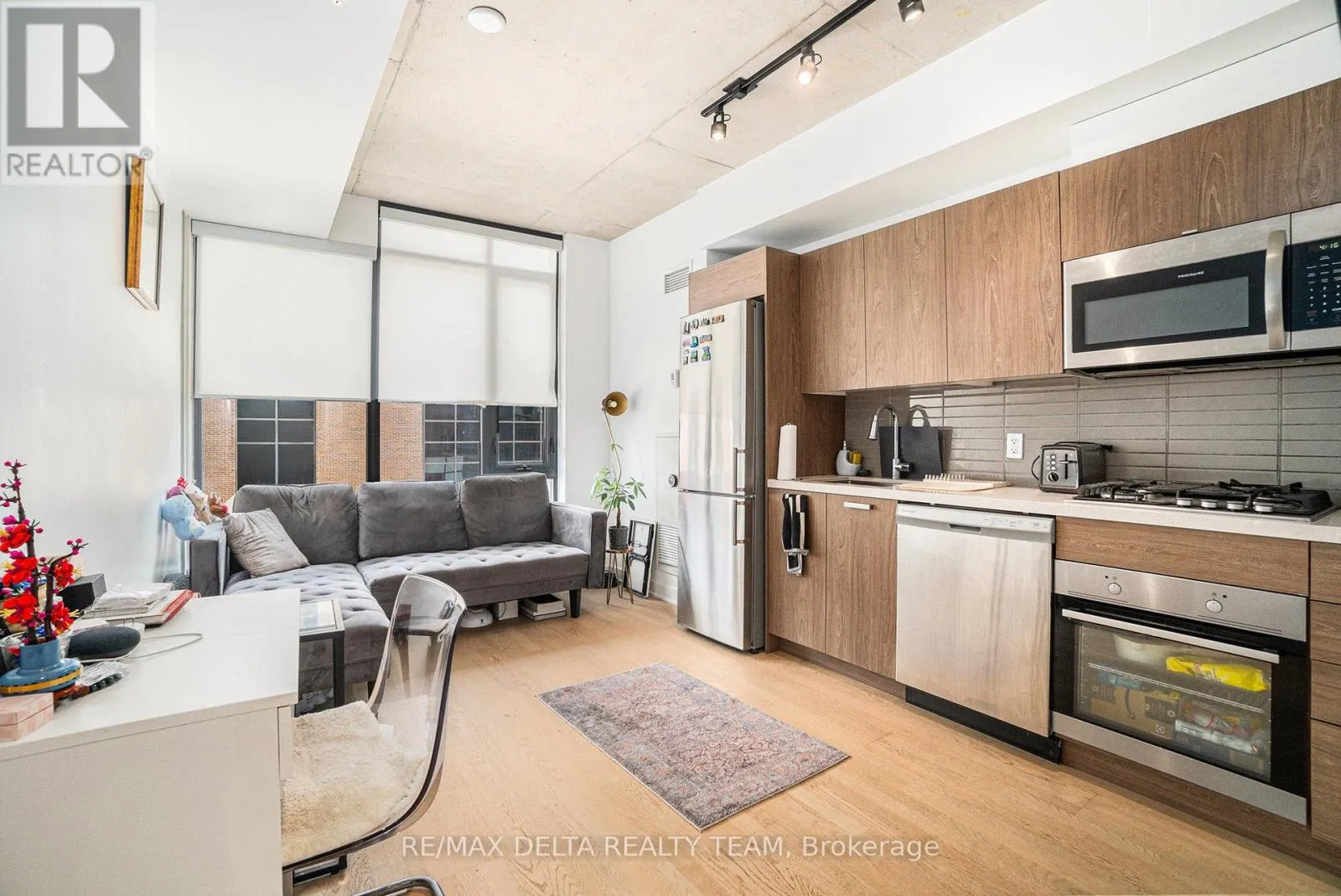 207 - 203 CATHERINE STREET