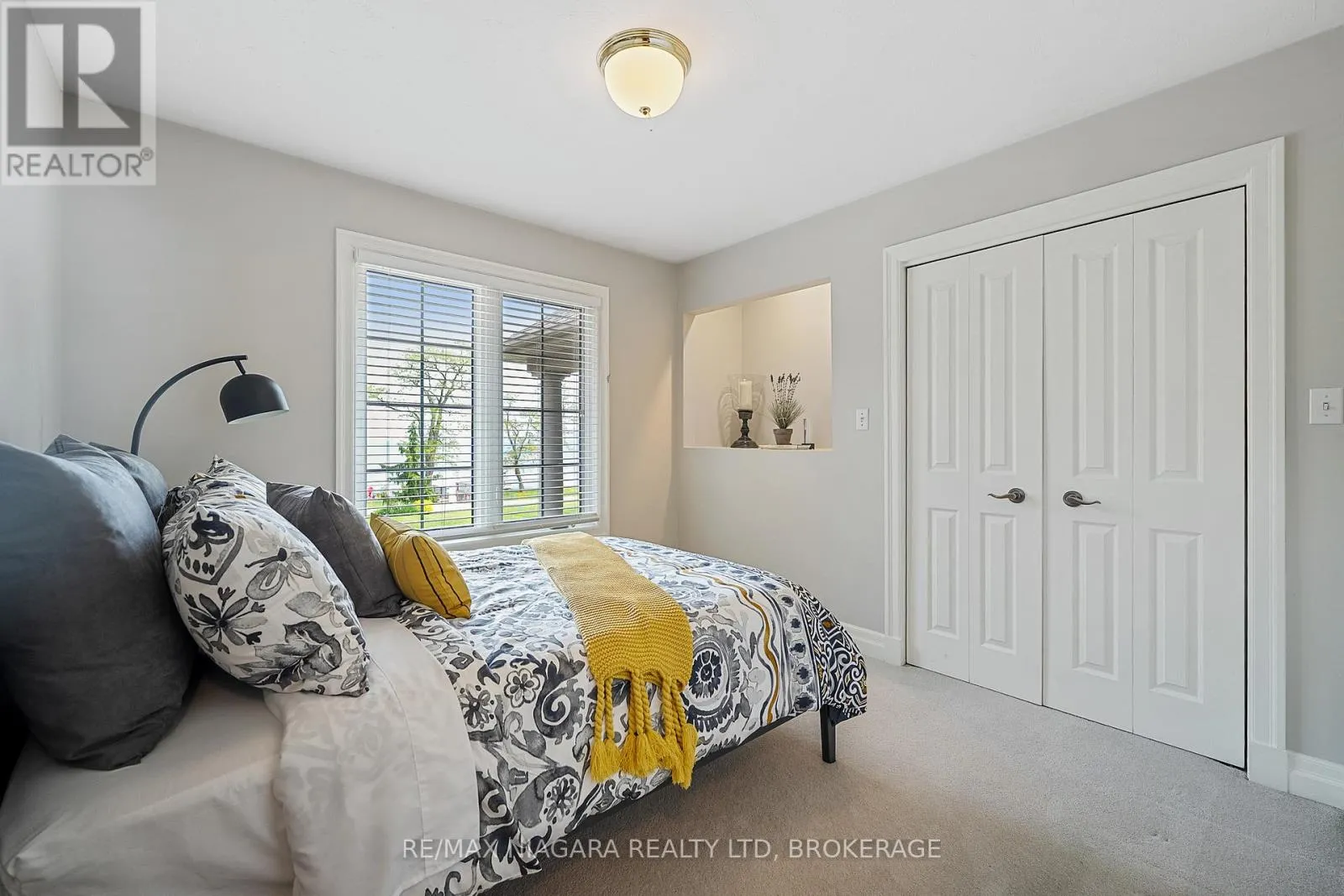 4618 SANDY COVE DRIVE