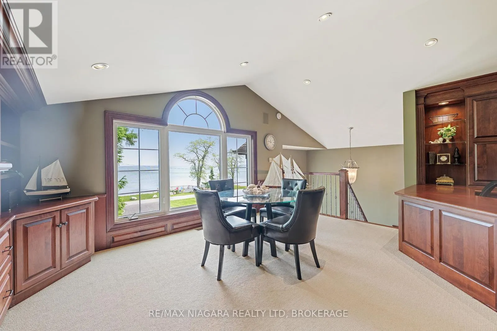 4618 SANDY COVE DRIVE