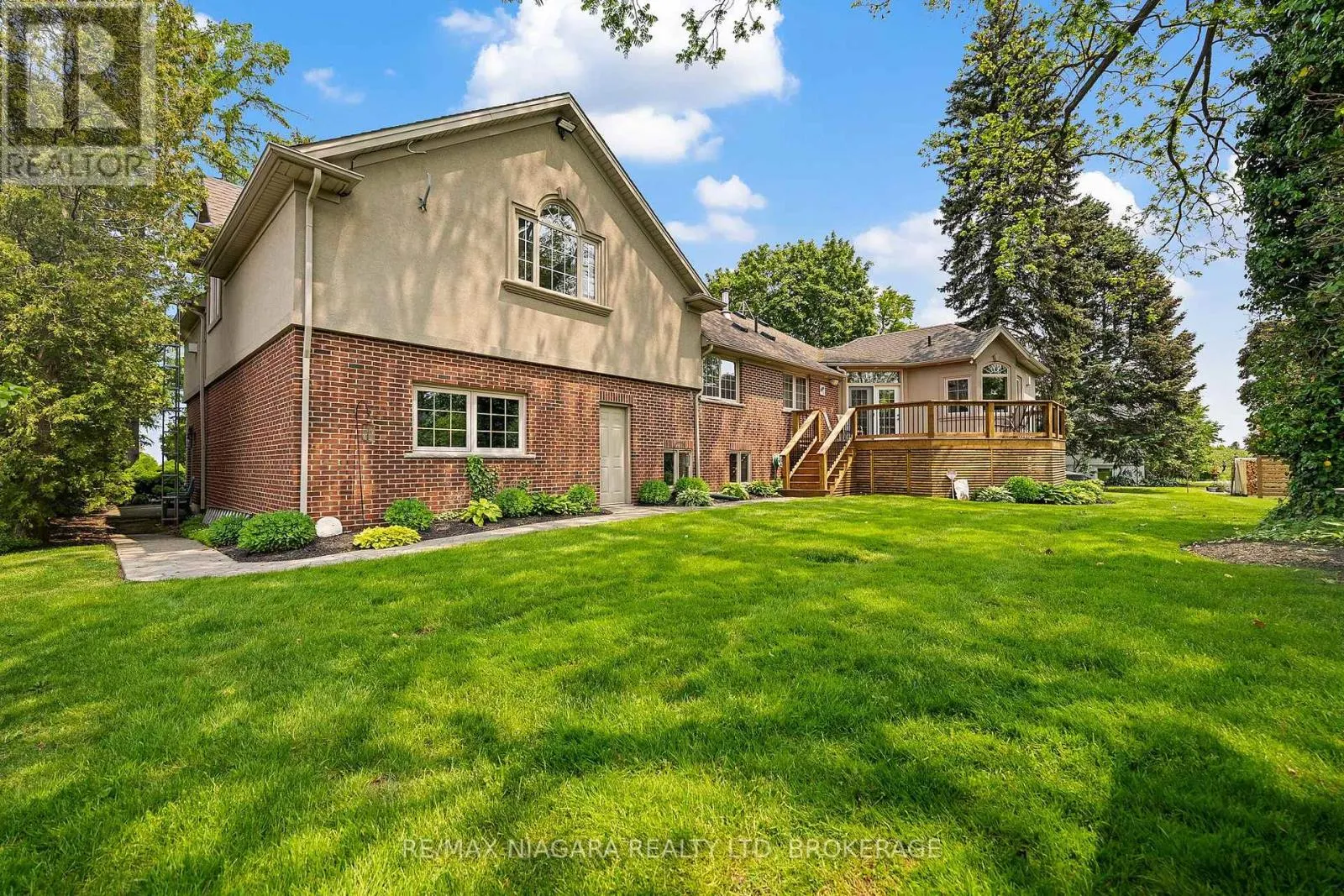 4618 SANDY COVE DRIVE