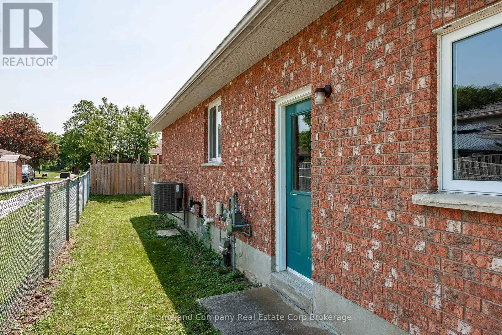 37 DINGMAN PLACE