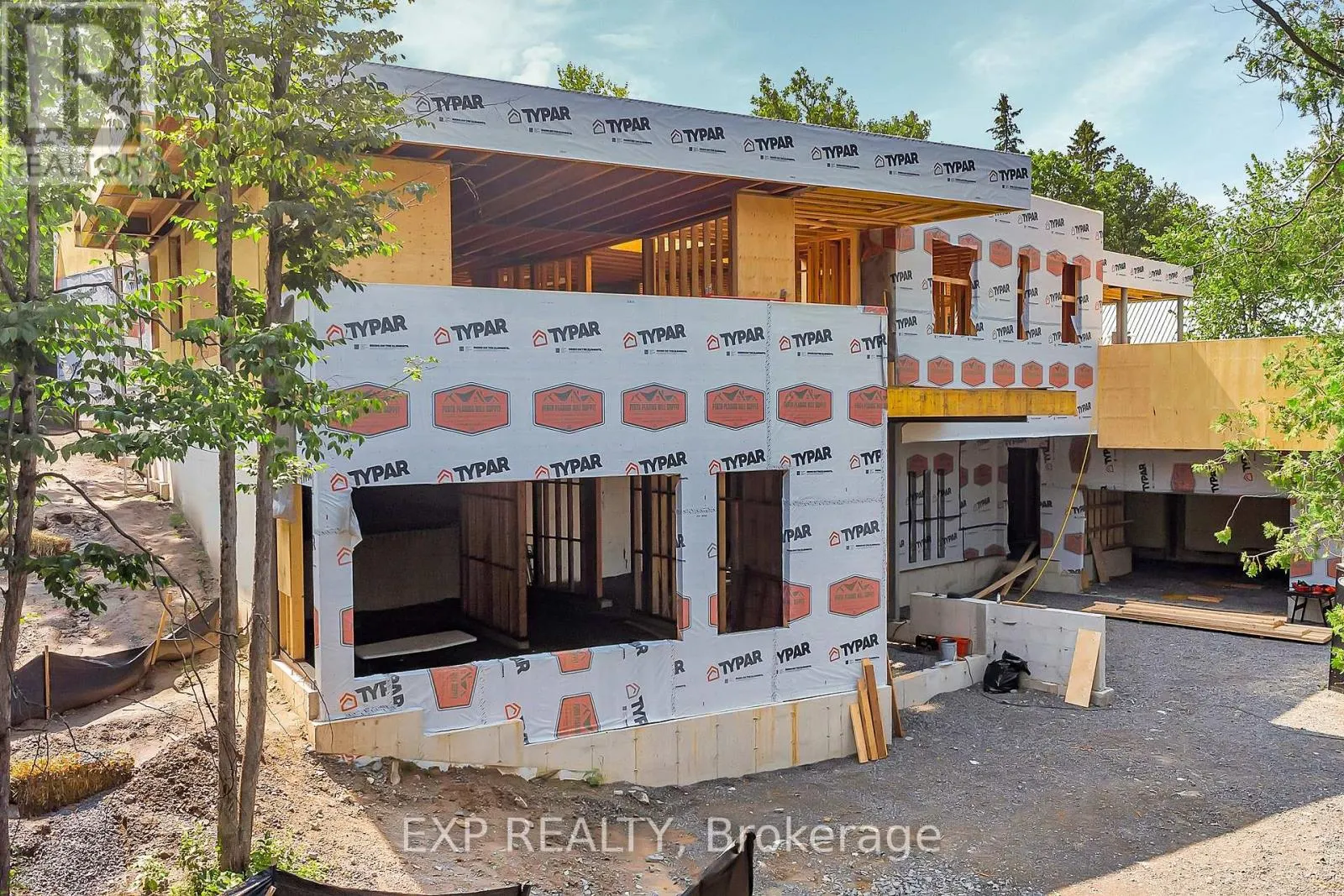 15 KANATA ROCKERIES PRIVATE