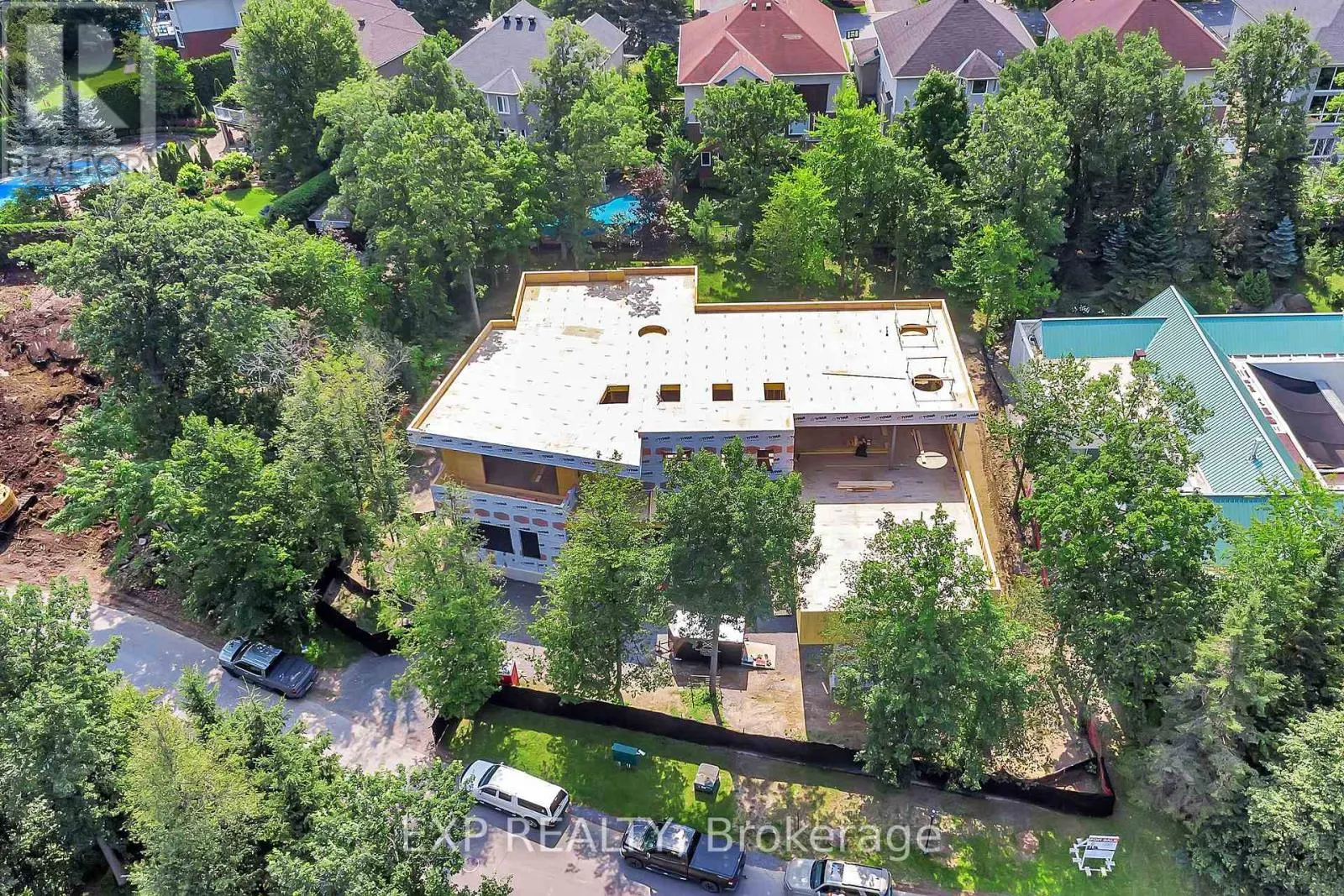 15 KANATA ROCKERIES PRIVATE