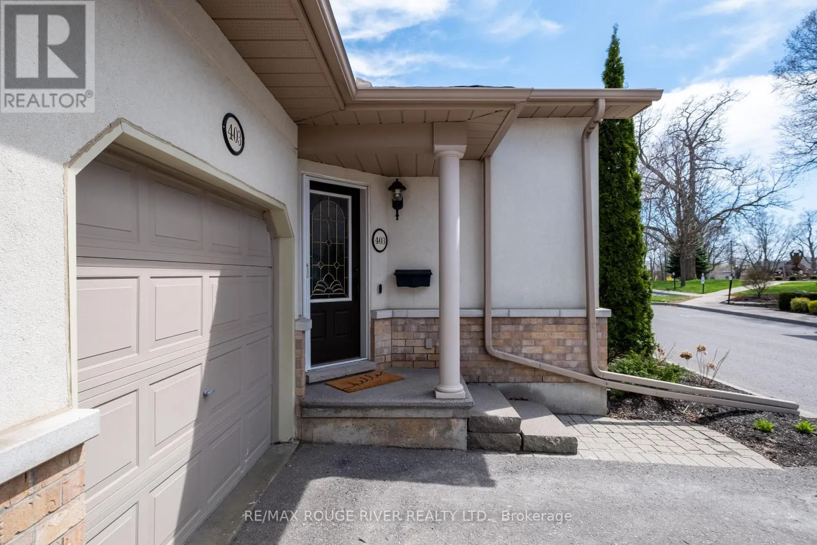 403 - 120 UNIVERSITY AVENUE E, #403