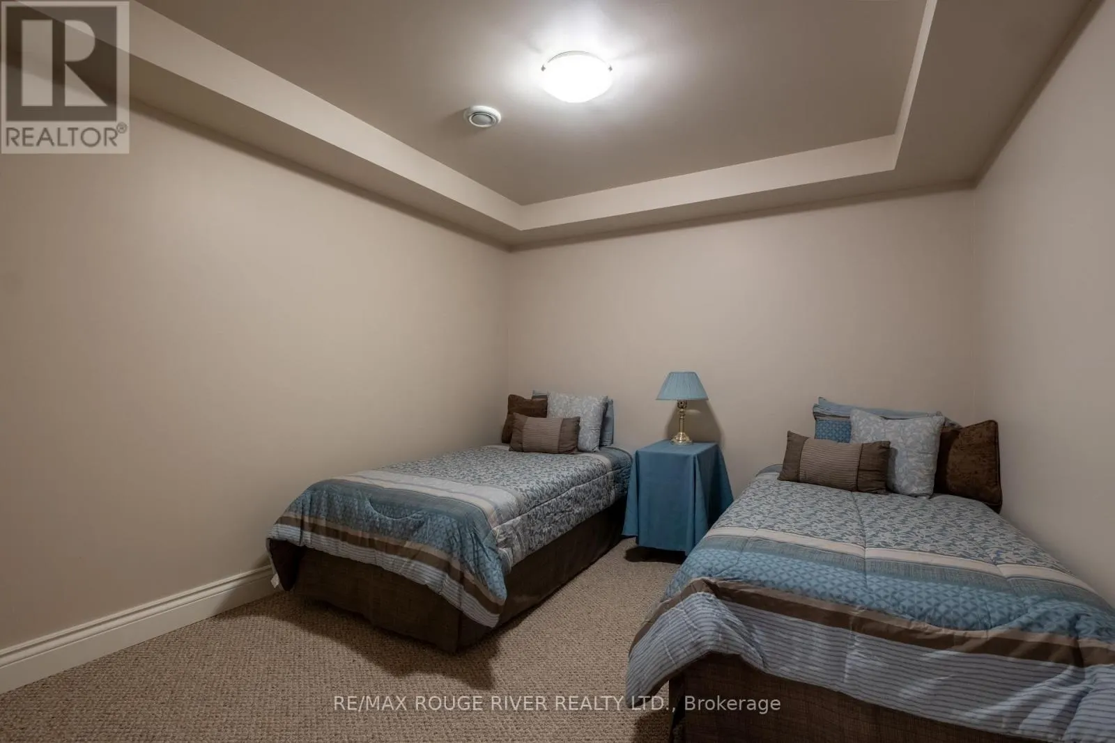 403 - 120 UNIVERSITY AVENUE E, #403