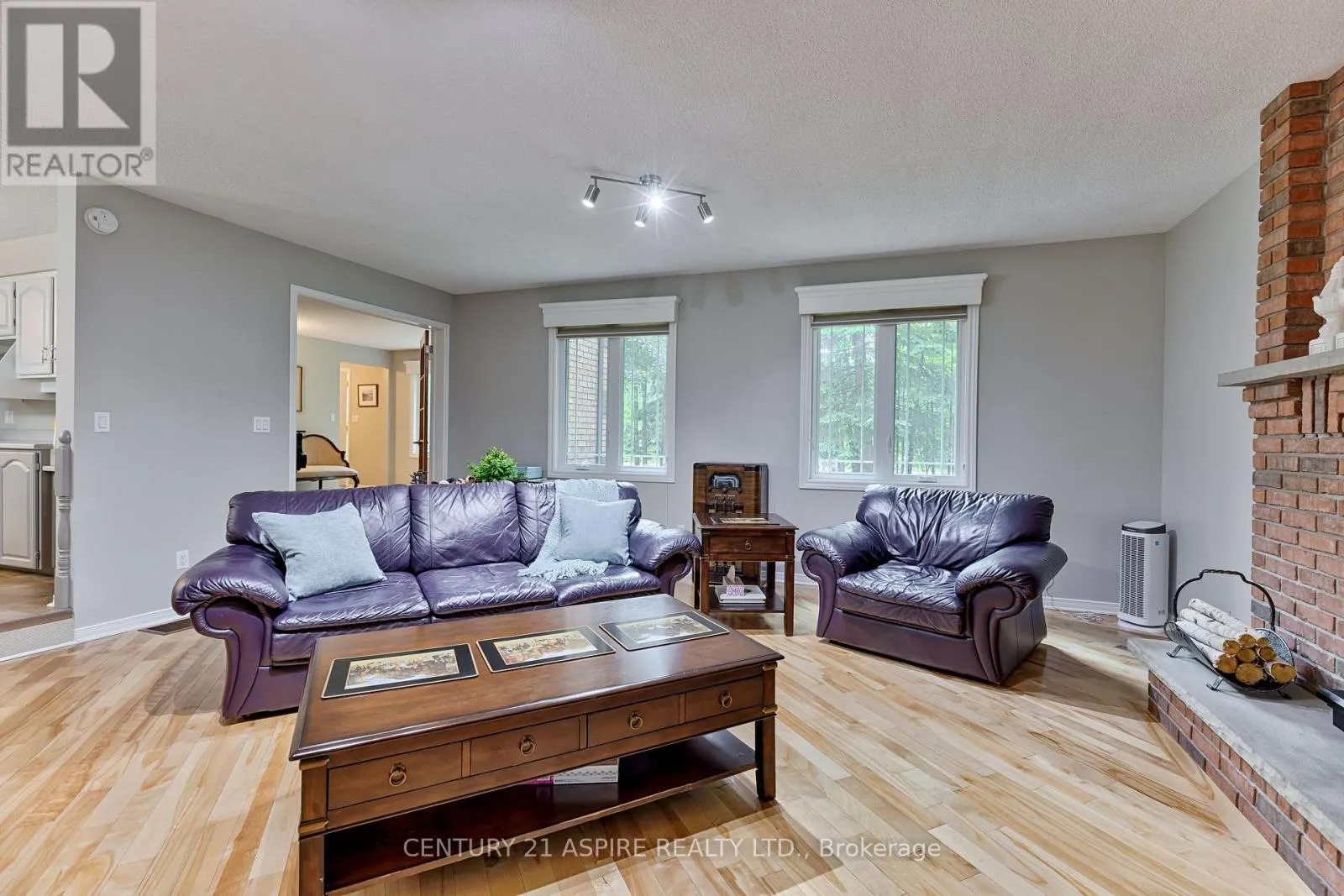 13 COUNTRY LANE