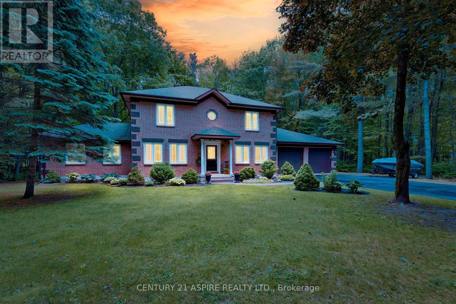 13 COUNTRY LANE