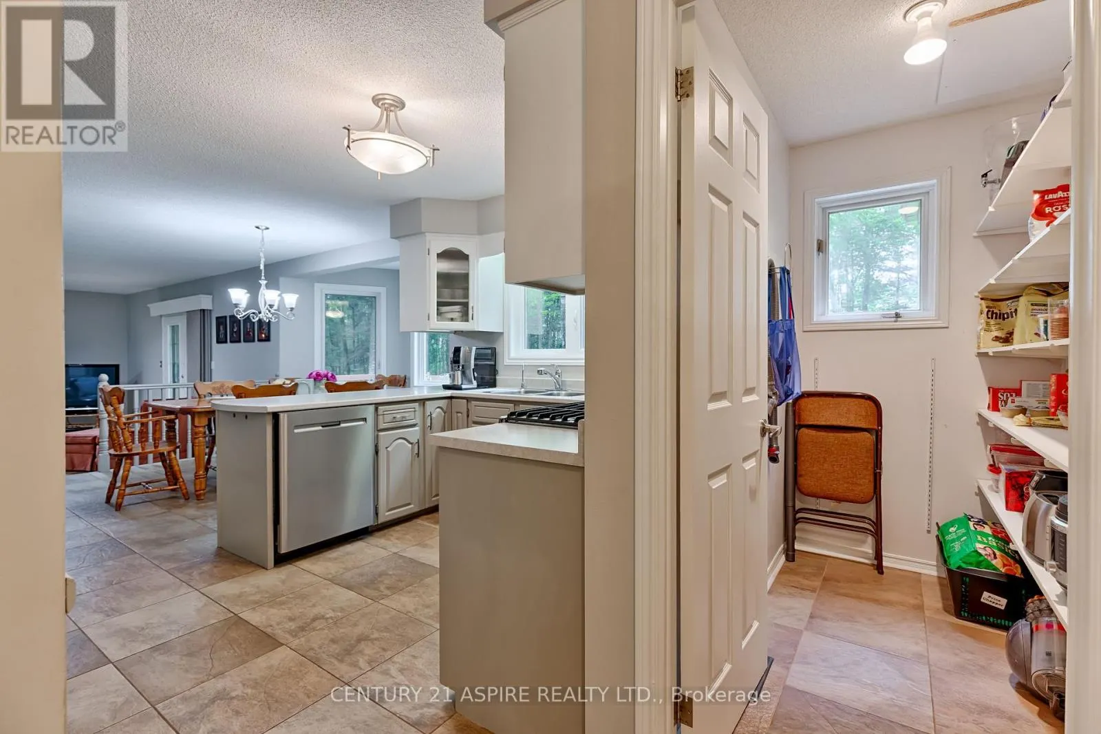 13 COUNTRY LANE