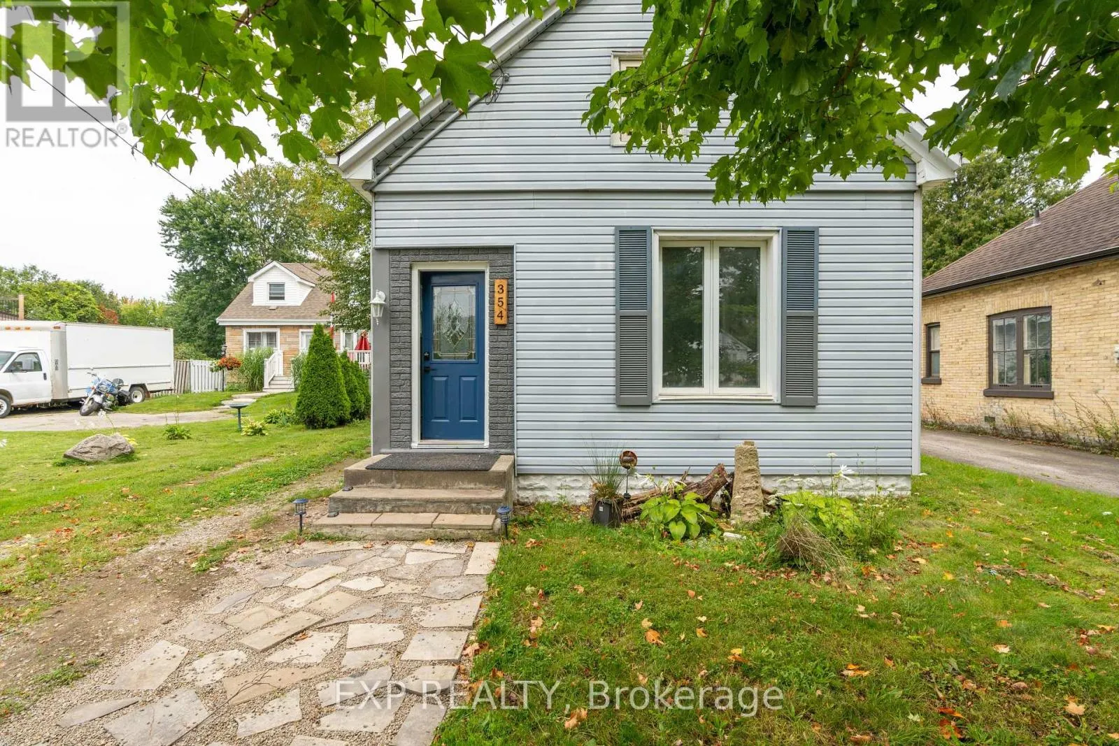 354 SPRUCE STREET