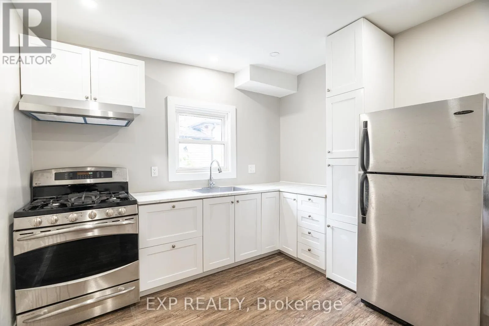 354 SPRUCE STREET