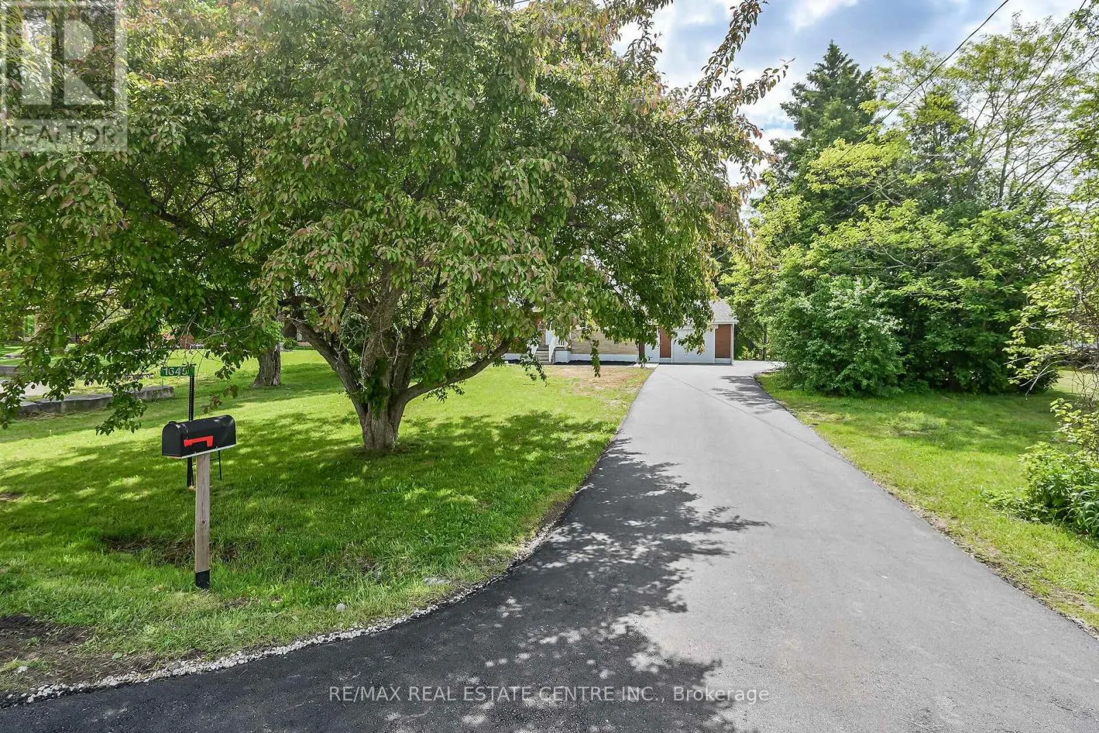 1645 GLANCASTER ROAD