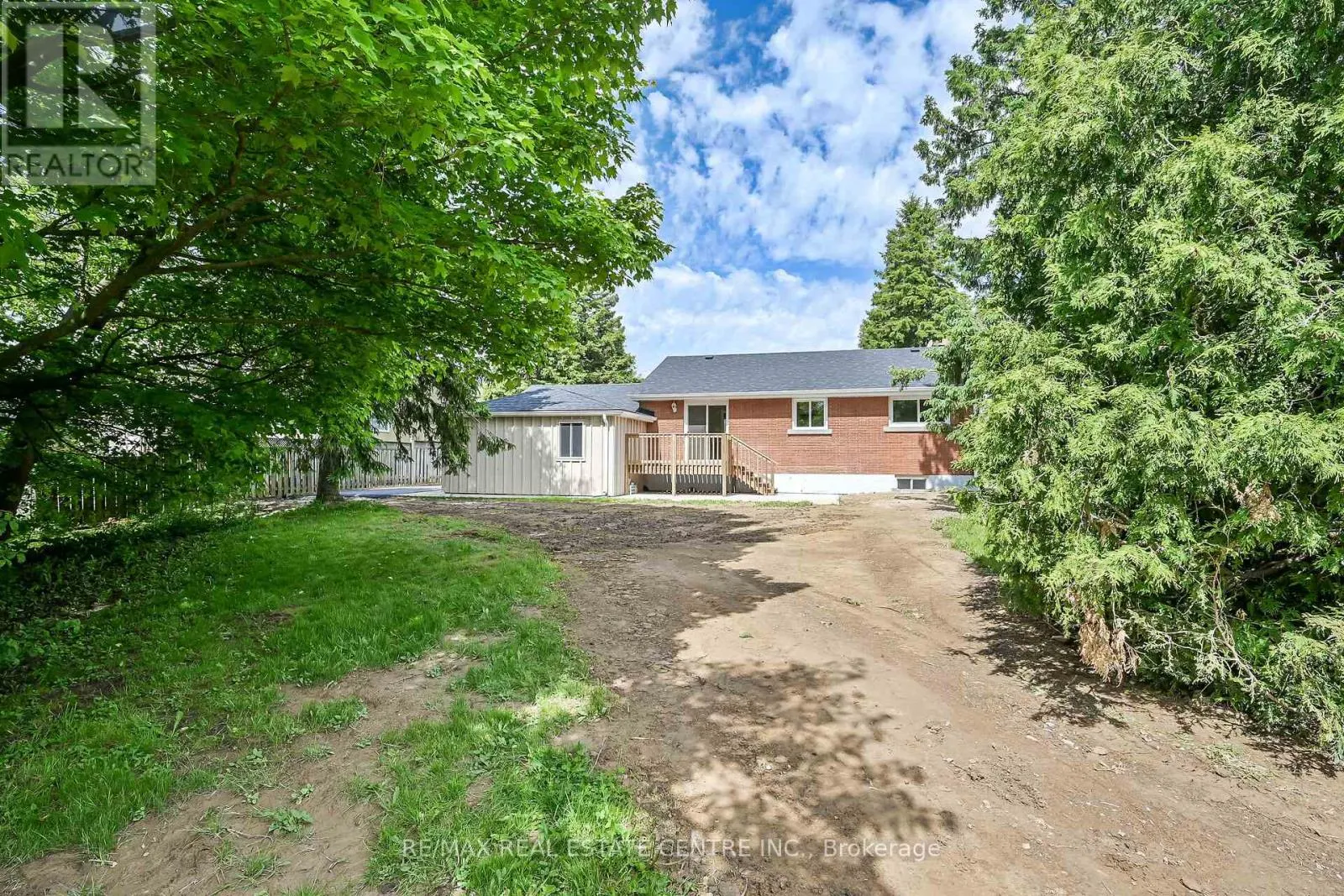 1645 GLANCASTER ROAD