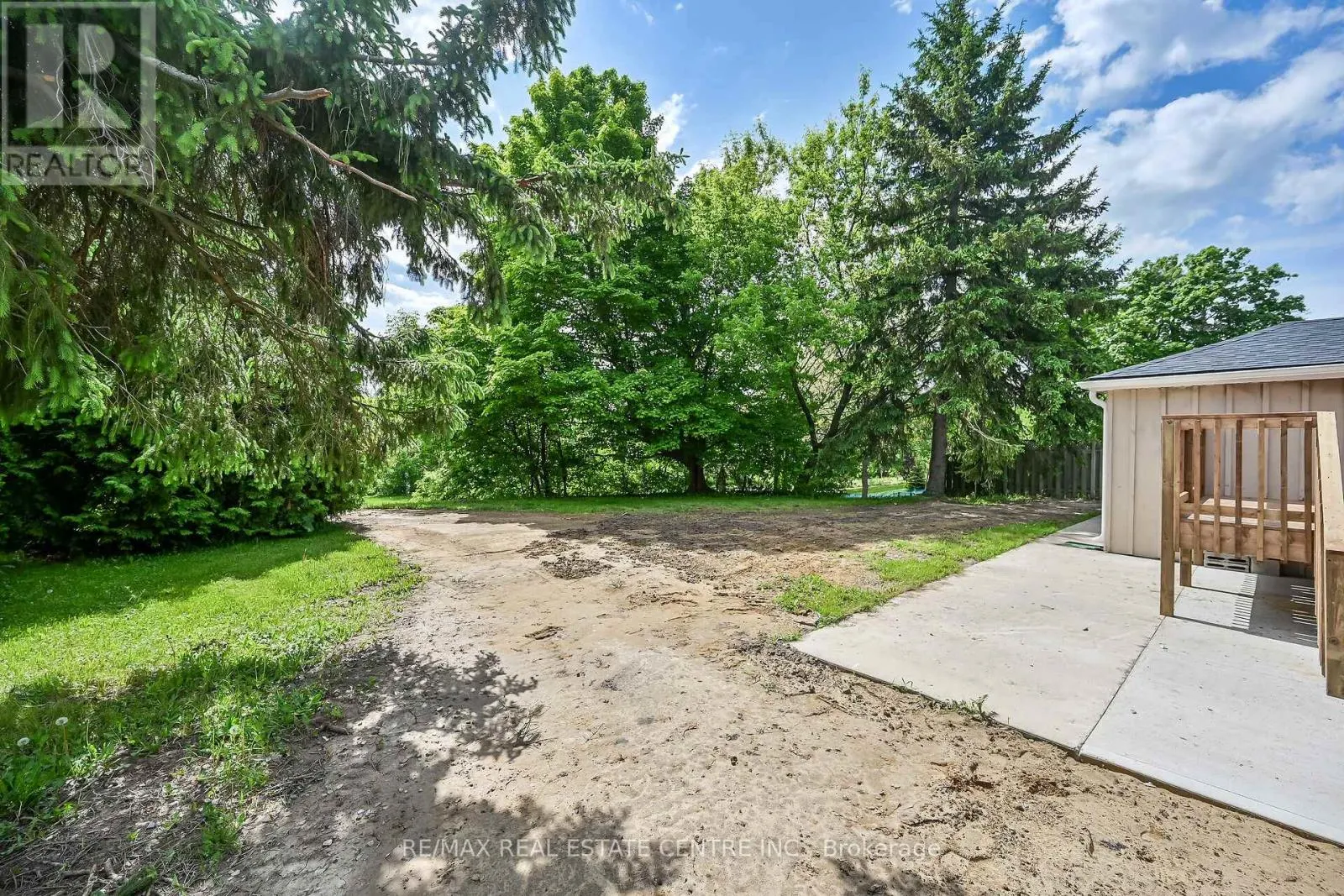 1645 GLANCASTER ROAD