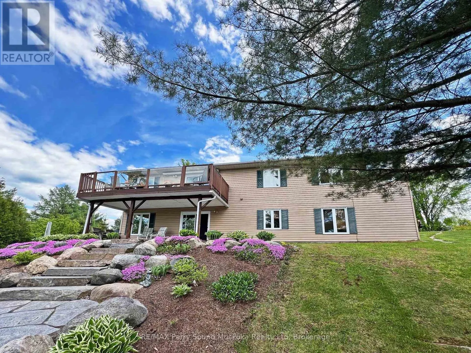 17 MARTHA DRIVE