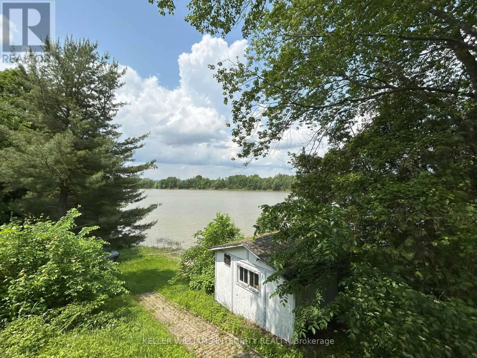 61 LECLAIR ROAD W