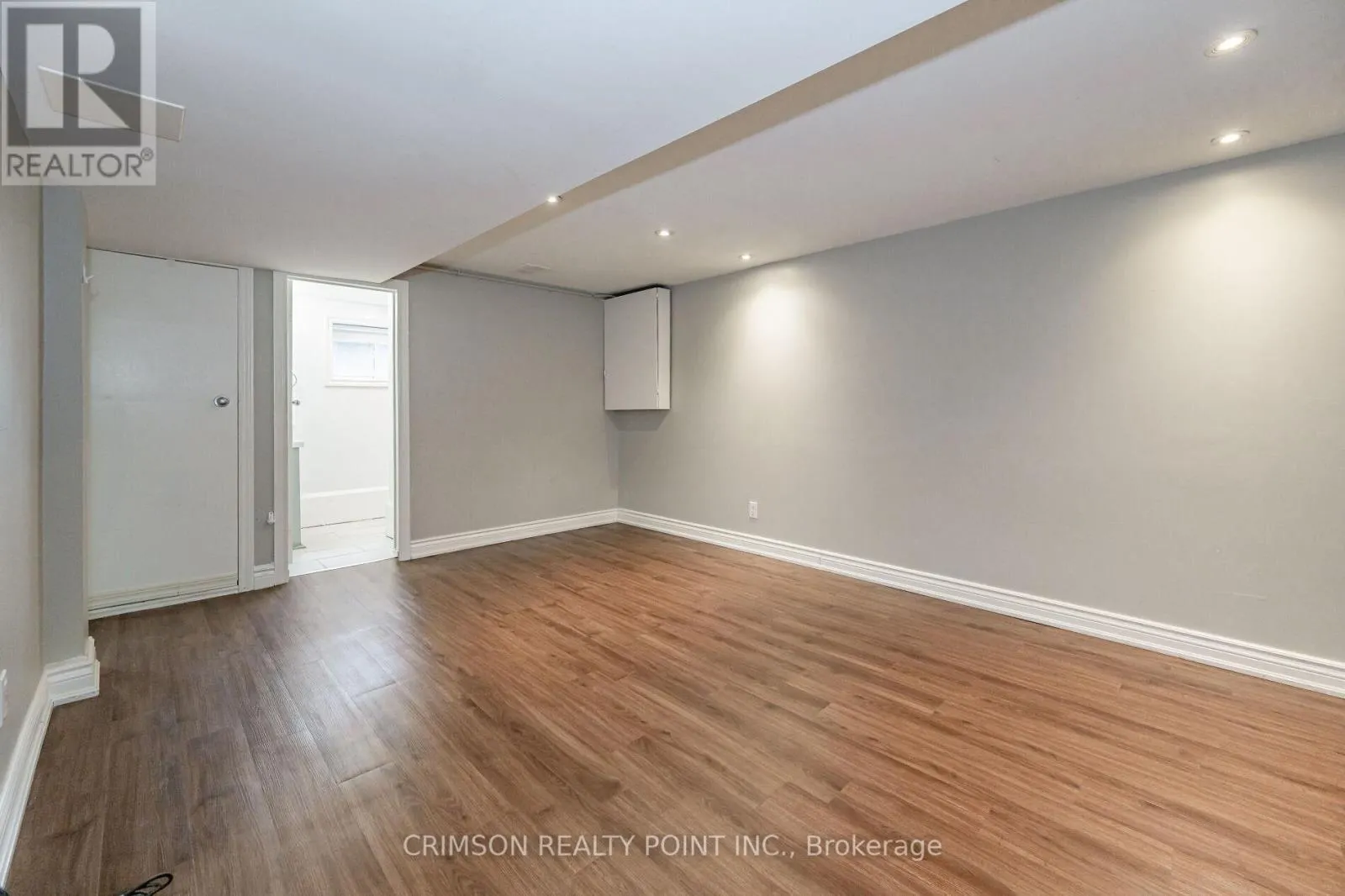 42 EAST 11TH STREET