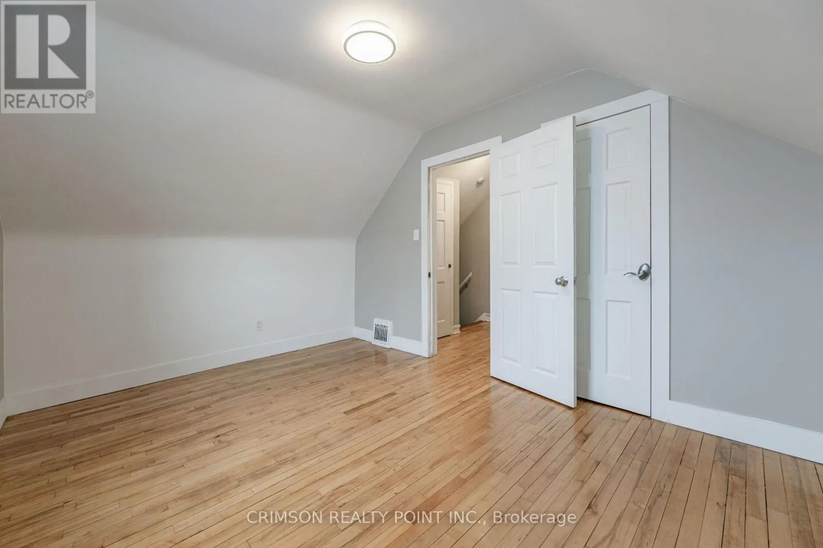 42 EAST 11TH STREET