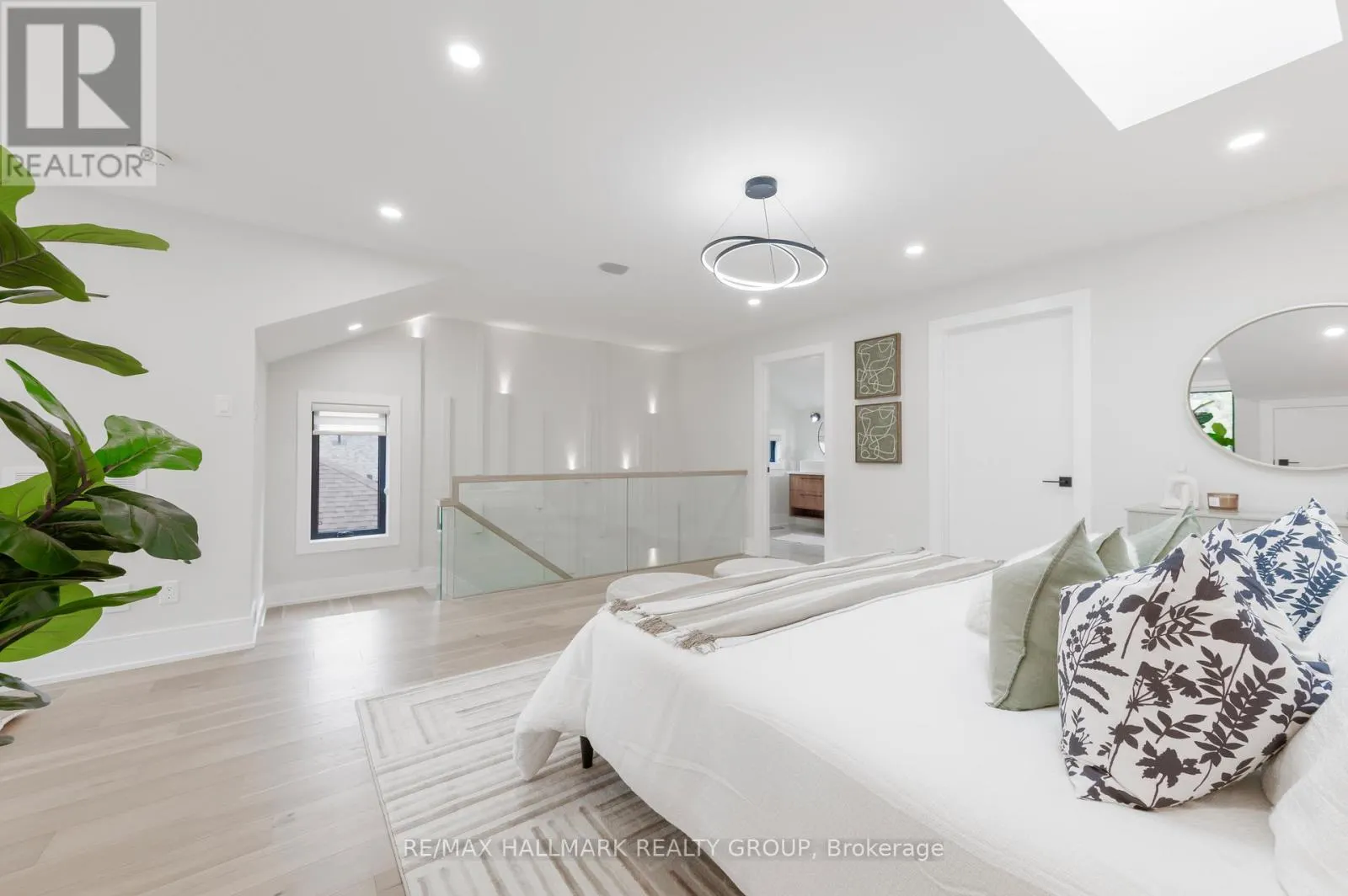 185A 185B CARLETON AVENUE