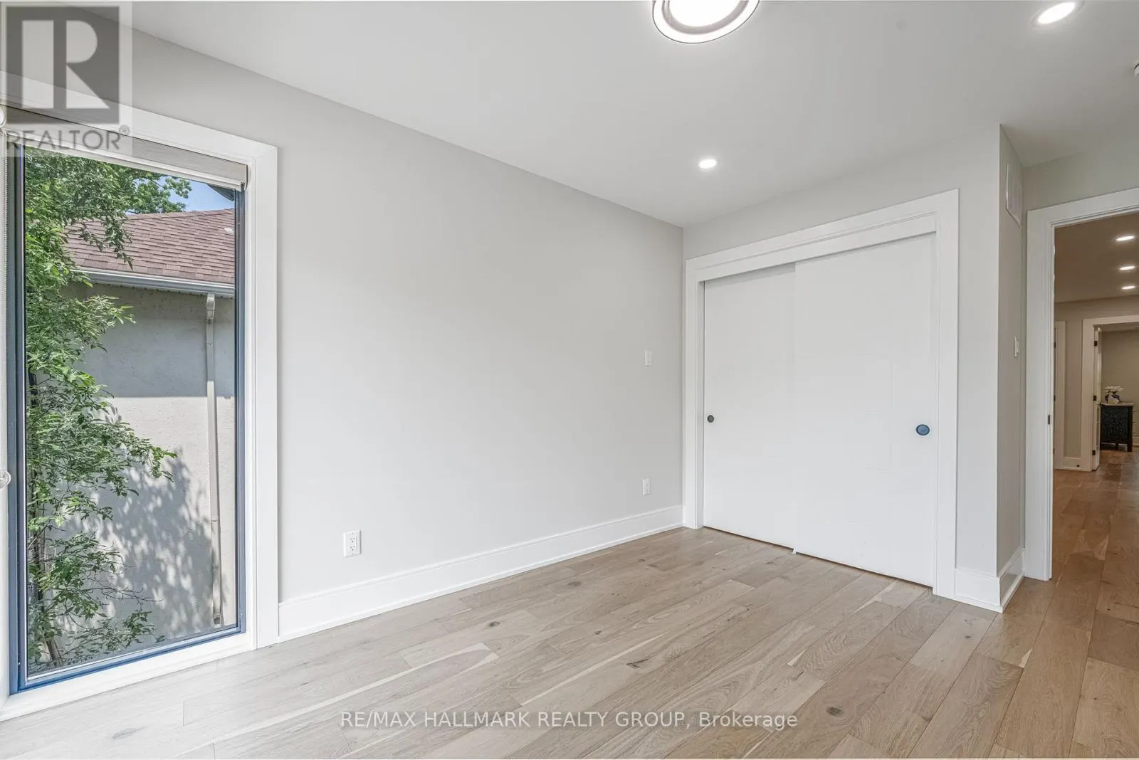 185A 185B CARLETON AVENUE