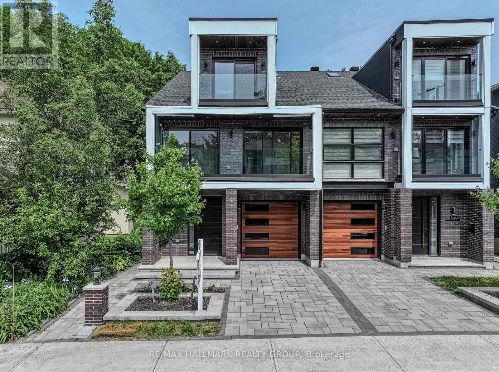 185A 185B CARLETON AVENUE