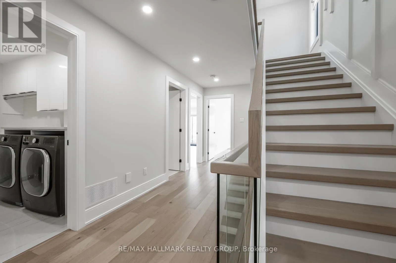 185A 185B CARLETON AVENUE