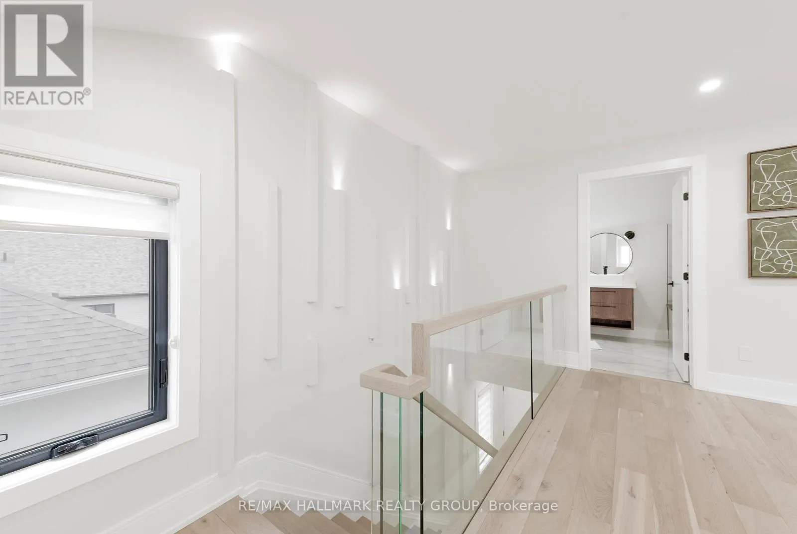 185A 185B CARLETON AVENUE