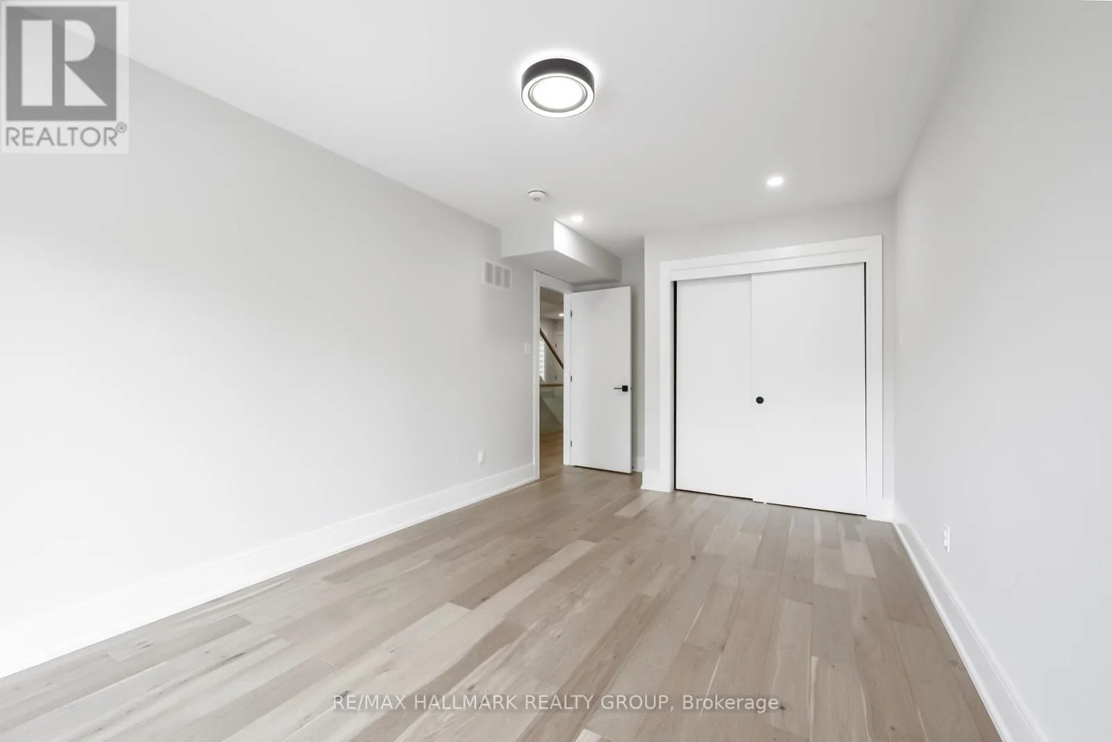 185A 185B CARLETON AVENUE