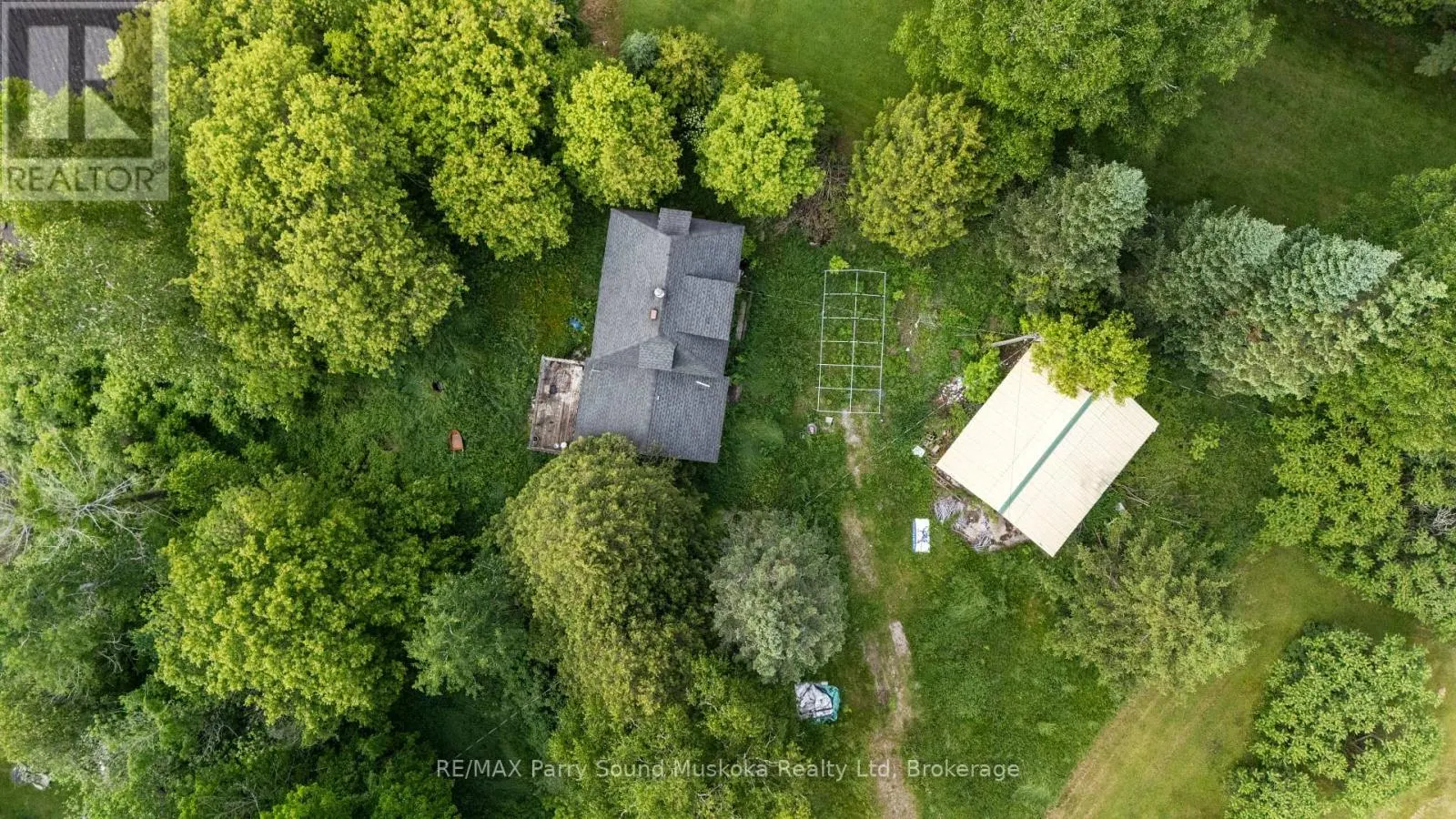 5 BELLVIEW CRESCENT